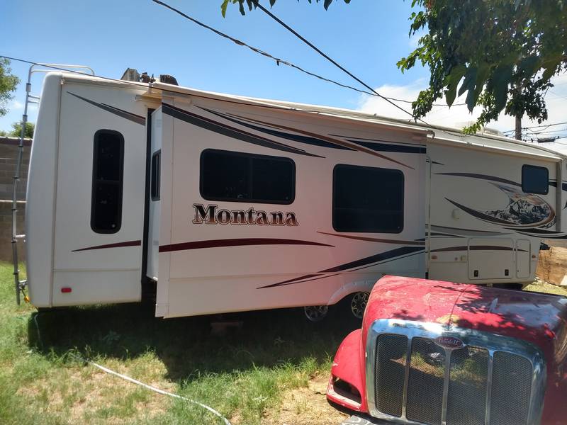 2012 Keystone Montana PREMIER 3400RL, 5th Wheels RV For Sale By Owner