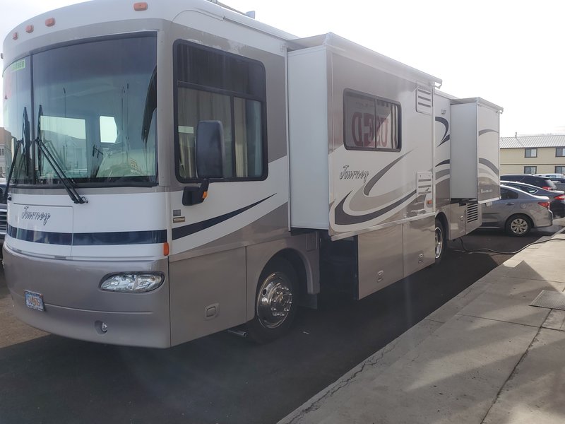 2005 Winnebago Journey 32T, Class A Diesel RV For Sale in Fallon
