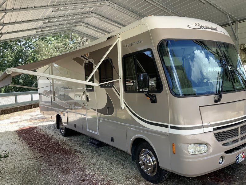2005 Fleetwood Southwind 32V, Class A Gas RV For Sale By Owner in