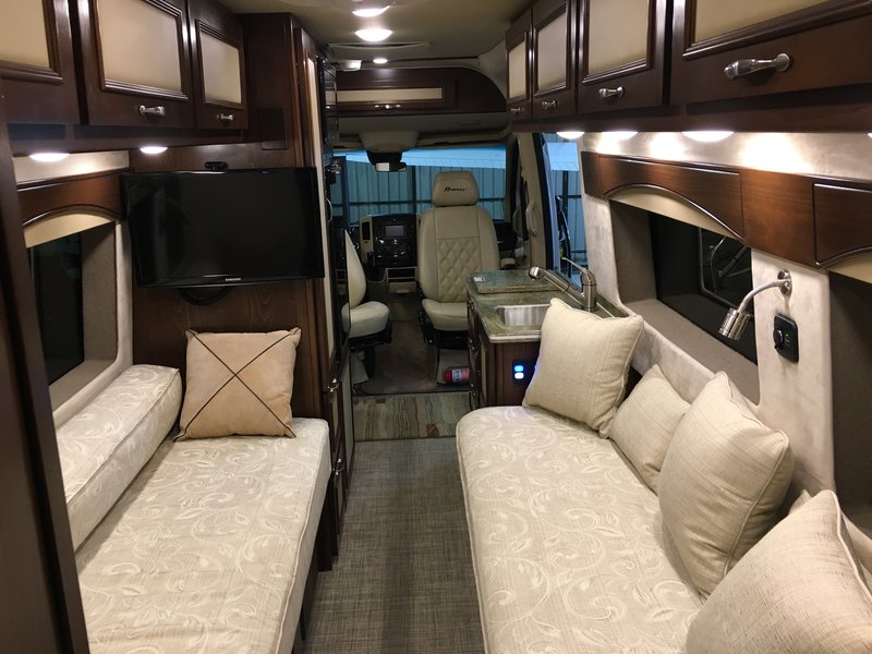2018 Regency RV Xalta, Class B RV For Sale By Owner in Santa ysabel