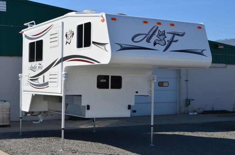 2013 Northwood Arctic Fox 990, Truck Campers RV For Sale By Owner in