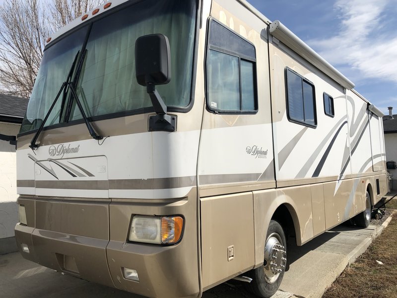 2001 Monaco Diplomat 36D, Class A Diesel RV For Sale By Owner in