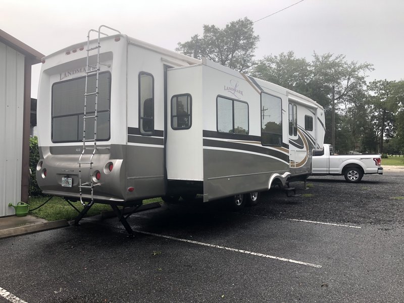 2008 Heartland Landmark Augusta, 5th Wheels RV For Sale By Owner in