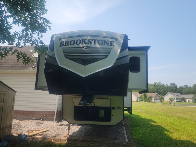 Used 2020 Coachmen Brookstone 344FL for Sale by Owner in Camden