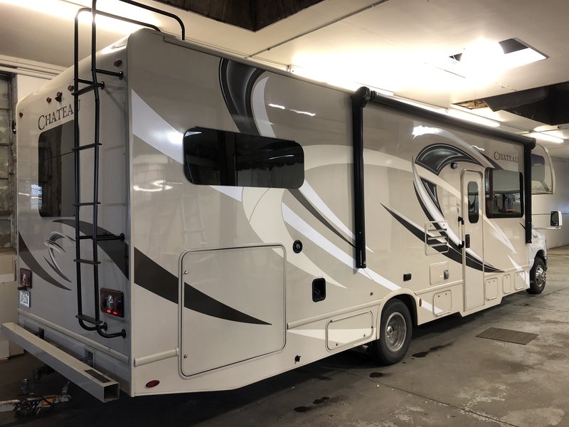 2017 Thor Motor Coach Chateau 31E Bunkhouse, Class C RV For Sale By