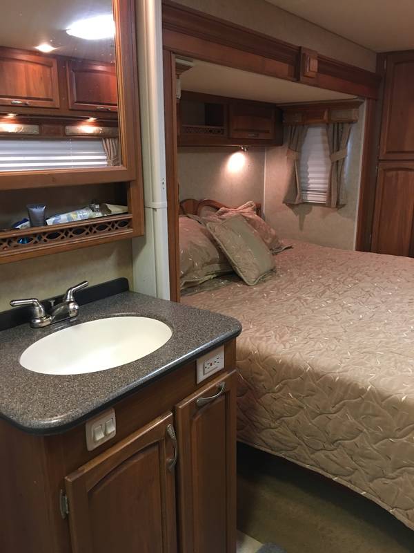 2009 Holiday Rambler Presidential Suite 37SKQ, 5th Wheels RV For Sale