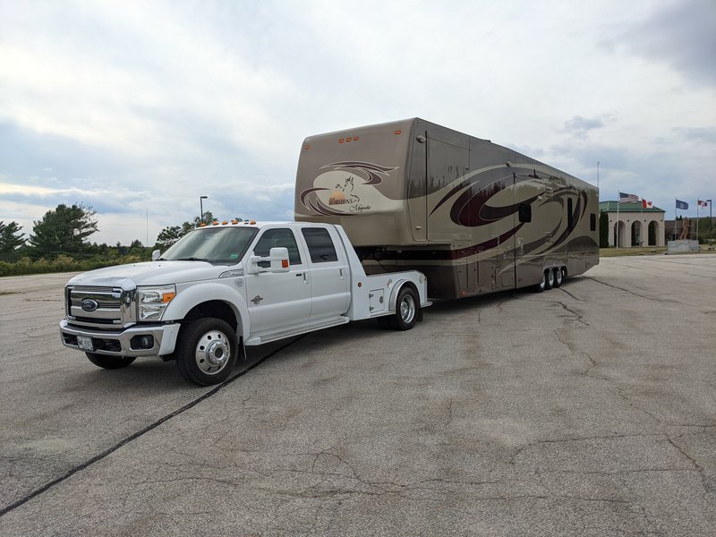 2014 NEW HORIZONS MAJESTIC F47TYTSS, Toy Haulers 5th Wheels RV For Sale