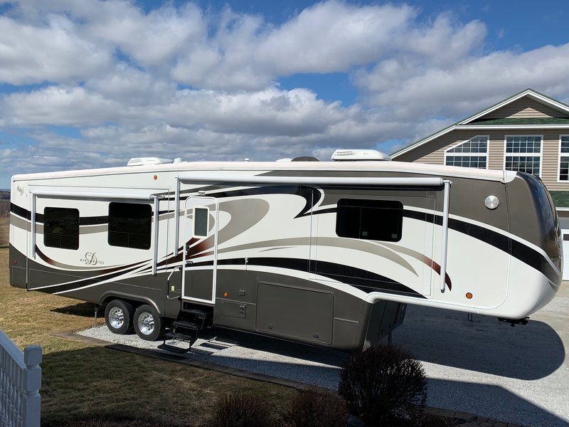 2013 DRV Mobile Suites 38RESB3, 5th Wheels RV For Sale By Owner in ...