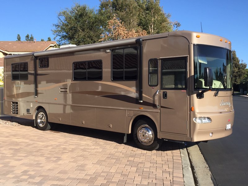 2007 Winnebago Journey 34SH, Class A Diesel RV For Sale By Owner in