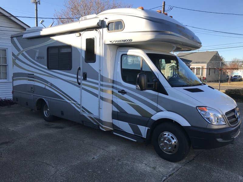 2009 Fleetwood Icon 24A, Class C RV For Sale By Owner in Baton rouge