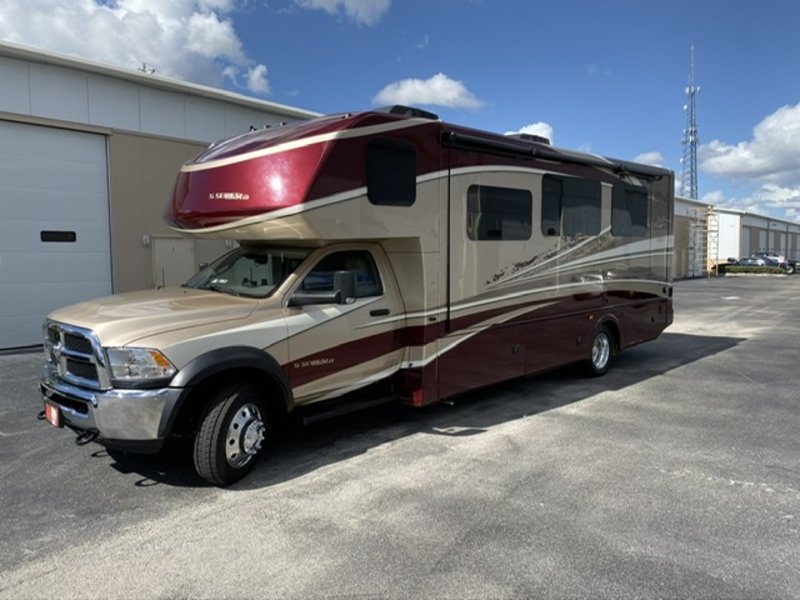 2019 Dynamax Isata 5 30 FW 4x4, Class C RV For Sale By Owner in Naples