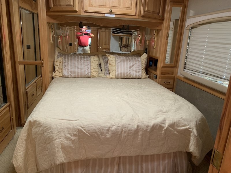 2004 Airstream Land Yacht 396XL, Class A - Diesel RV For Sale By Owner