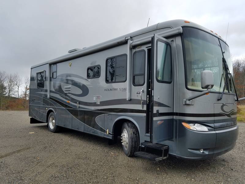 2005 Newmar Kountry Star 3354, Class A Diesel RV For Sale By Owner in