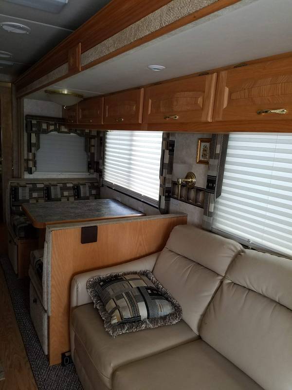 2005 Newmar Kountry Star 3354, Class A Diesel RV For Sale By Owner in