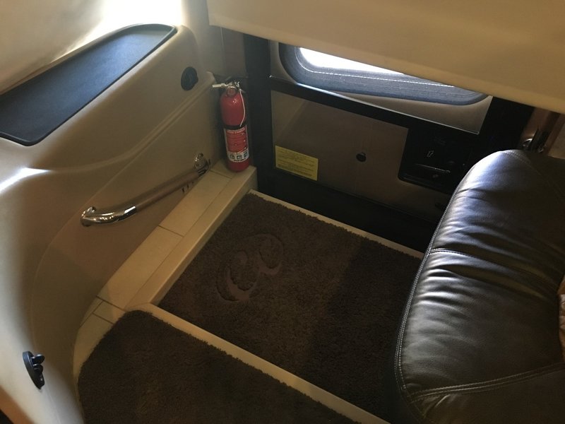 2014 44U, Class A Diesel RV For Sale By Owner in Goodyear, Arizona