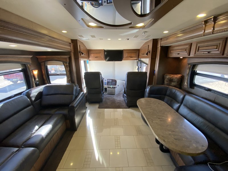2014 44U, Class A Diesel RV For Sale By Owner in Goodyear, Arizona