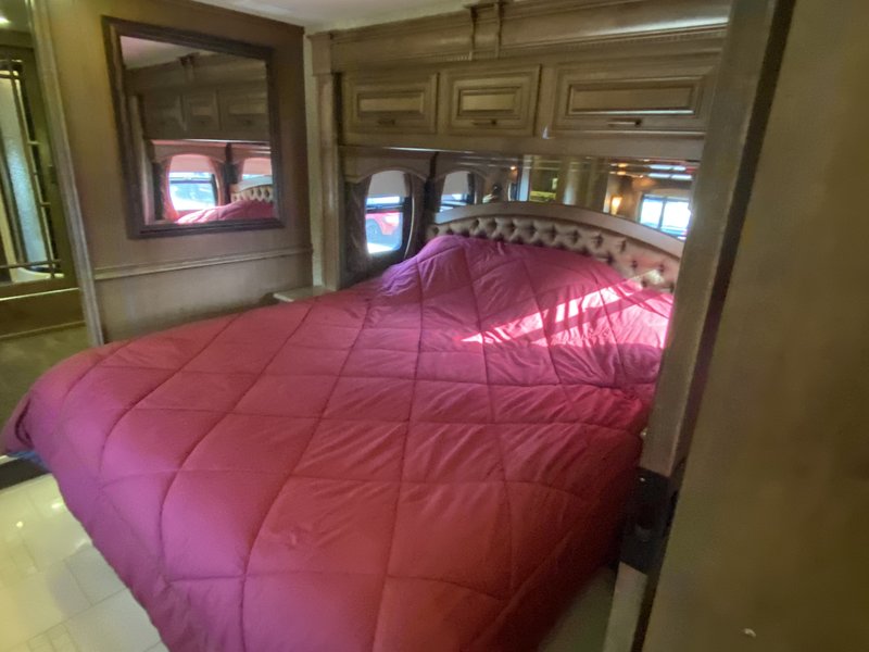 2014 44U, Class A Diesel RV For Sale By Owner in Goodyear, Arizona
