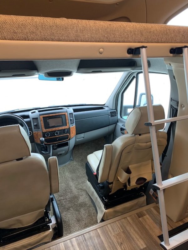 2017 Thor Motor Coach Synergy SD24, Class C RV For Sale By Owner in