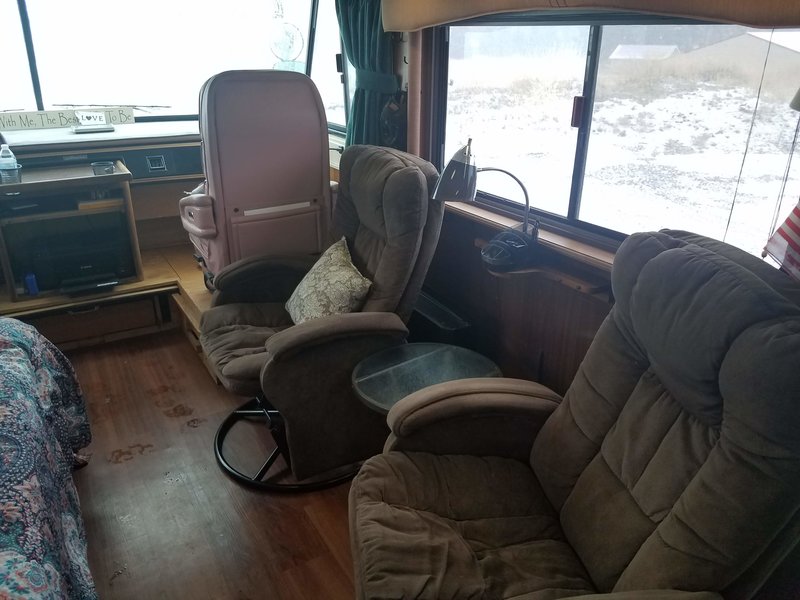 1994 Foretravel Motorcoach Grand Villa U300, Class A Diesel RV For Sale By Owner in Bigfork