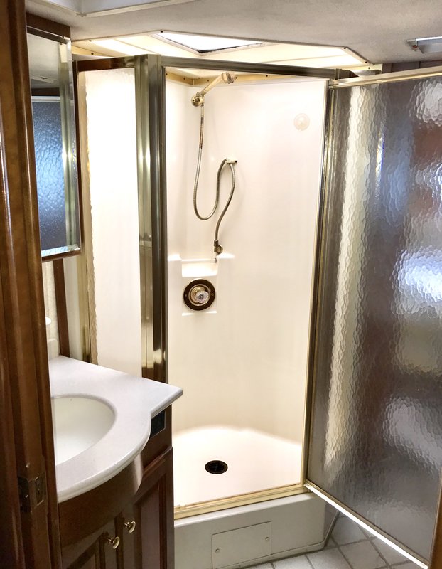 2000 Monaco Dynasty, Class A Diesel RV For Sale By Owner in