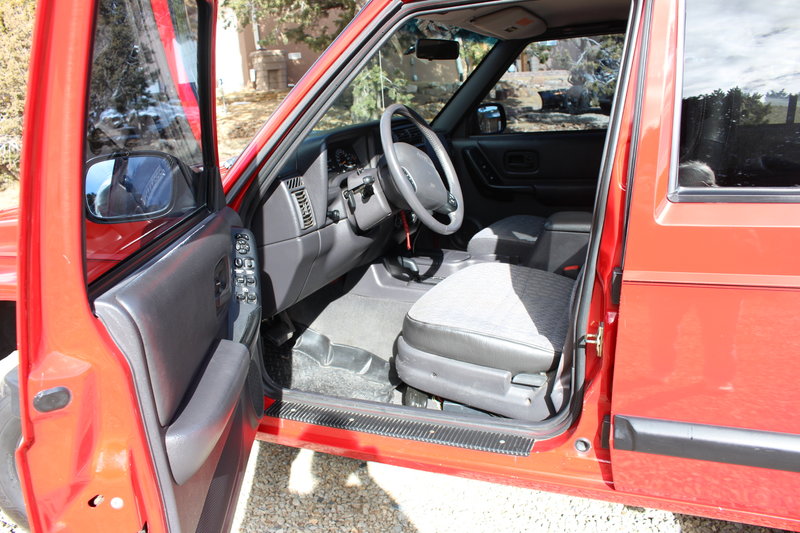 1999 Jeep Grand Cherokee Cherokee Sport, Tow Behind Cars RV For Sale By