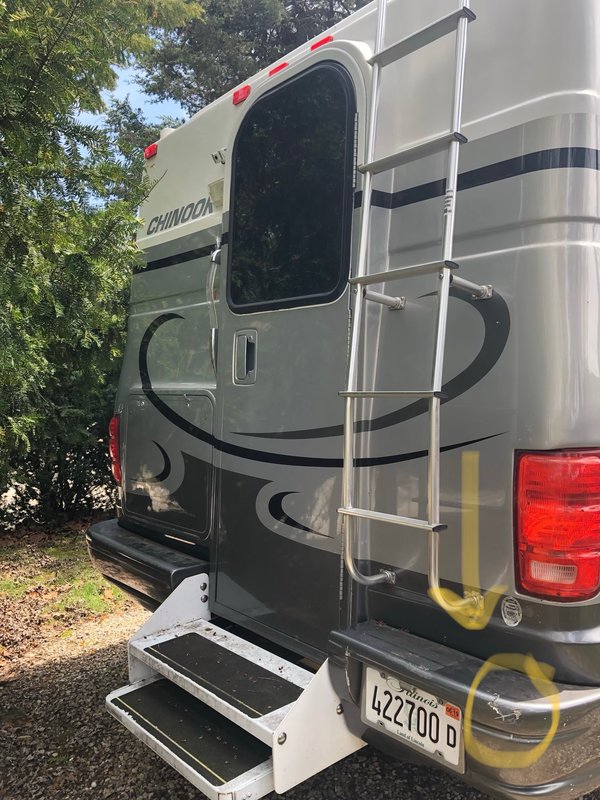 2005 Chinook Destiny 2400, Class B RV For Sale By Owner in Wauconda