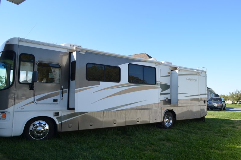 2006 Forest River XL 370, Class A Gas RV For Sale By Owner