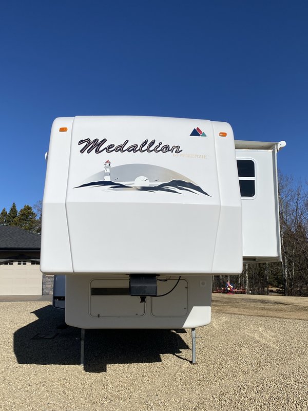 2006 McKenzie Medallion 36SKQ, 5th Wheels RV For Sale By Owner in
