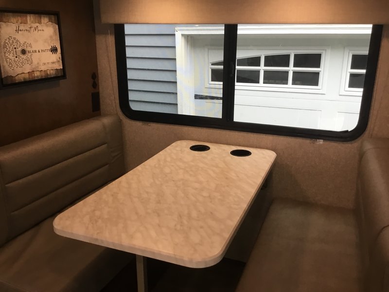 Used 2020 Winnebago Vita 24P for Sale by Owner in Galena, Ohio RVT