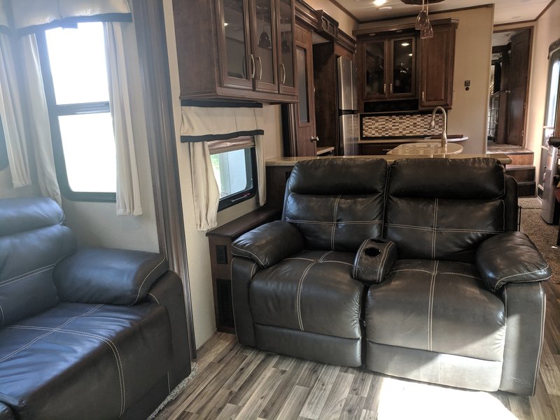 2015 Grand Design Solitude 375RE, 5th Wheels RV For Sale By Owner in ...