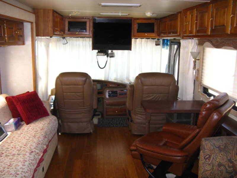 2002 Monaco Windsor 40PBD, Class A - Diesel RV For Sale By Owner in