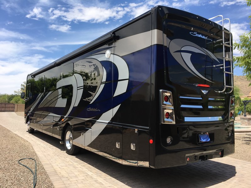 2019 Fleetwood Southwind 37F, Class A Gas RV For Sale By Owner in