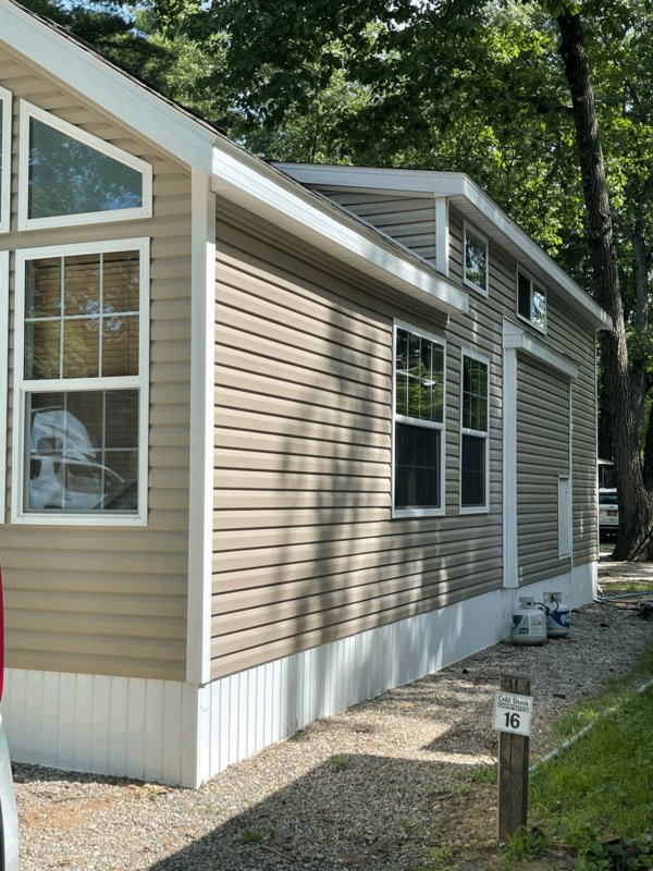 2017 Skyline Stone Harbor Lockport, Park Models RV For Sale By Owner in