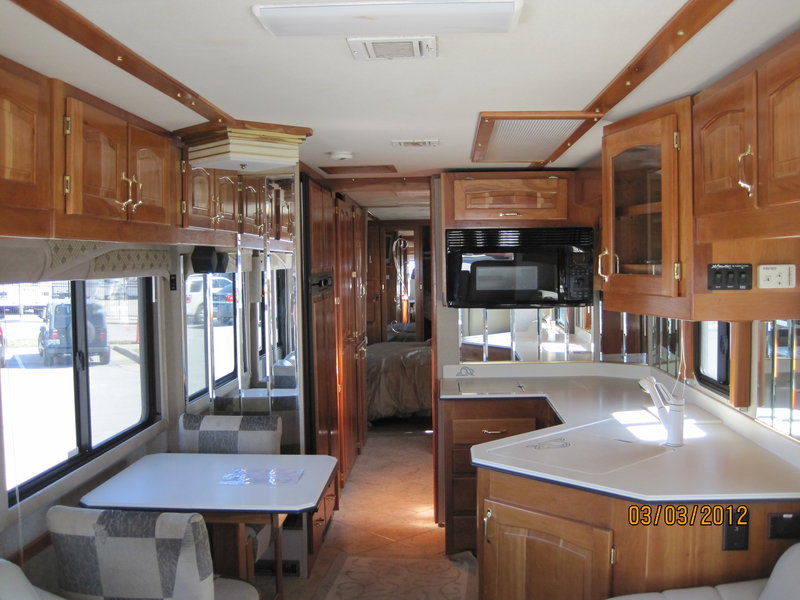 2002 Beaver Patriot Thunder PT 40 Princeton, Class A Diesel RV For