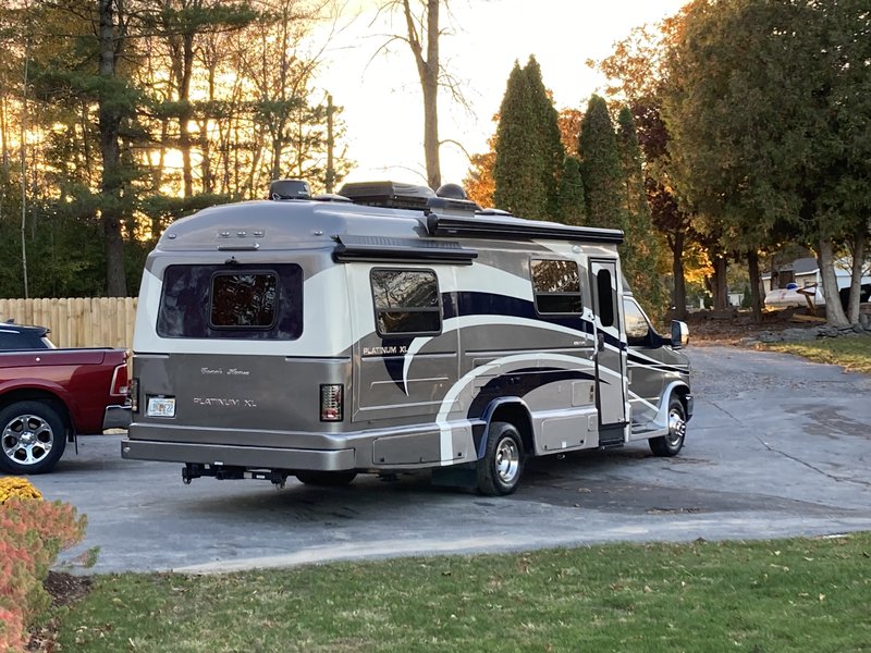 2019 Coach House 272XL FR, Class B+ RV For Sale By Owner in Plattsburgh
