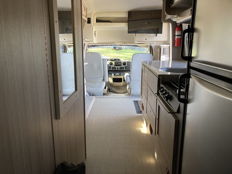 2019 Coach House 272XL FR, Class B+ RV For Sale By Owner in Plattsburgh