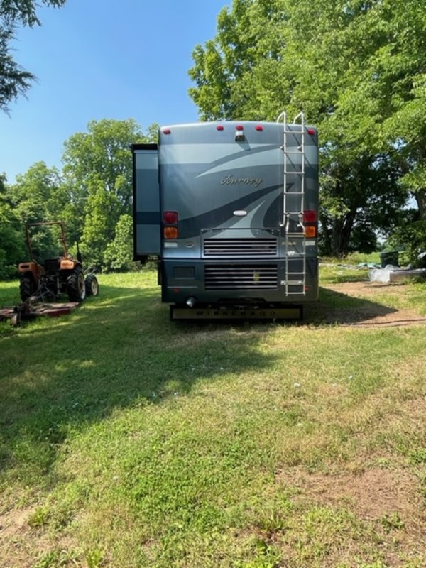 2005 Winnebago Journey 34H, Class A Diesel RV For Sale By Owner in