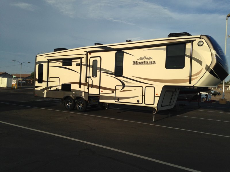 2015 Keystone Montana Legacy 3160RL, 5th Wheels RV For Sale By Owner in Surprise, Arizona RVT