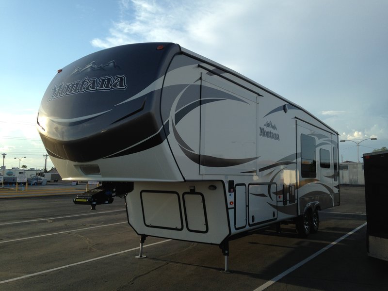 2015 Keystone Montana Legacy 3160RL, 5th Wheels RV For Sale By Owner in Surprise, Arizona RVT