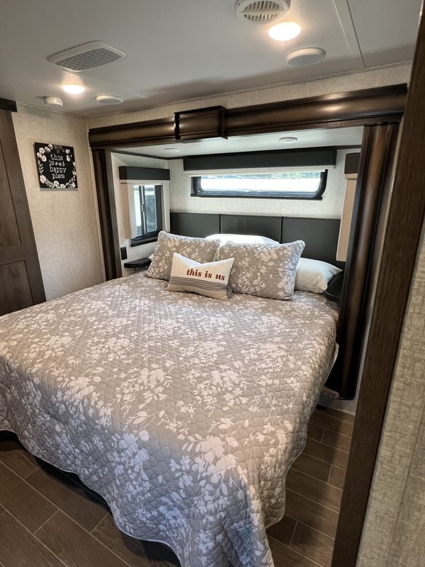 2020 Keystone Montana 3761FL, 5th Wheels RV For Sale By Owner in Myrtle