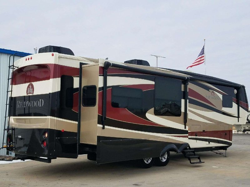 2012 Redwood RV 36RE, 5th Wheels RV For Sale By Owner in Ashland city 2012 Redwood 5th Wheel For Sale
