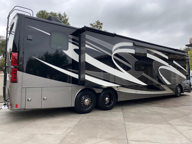 2021 Thor Motor Coach B42, Class A Diesel RV For Sale By