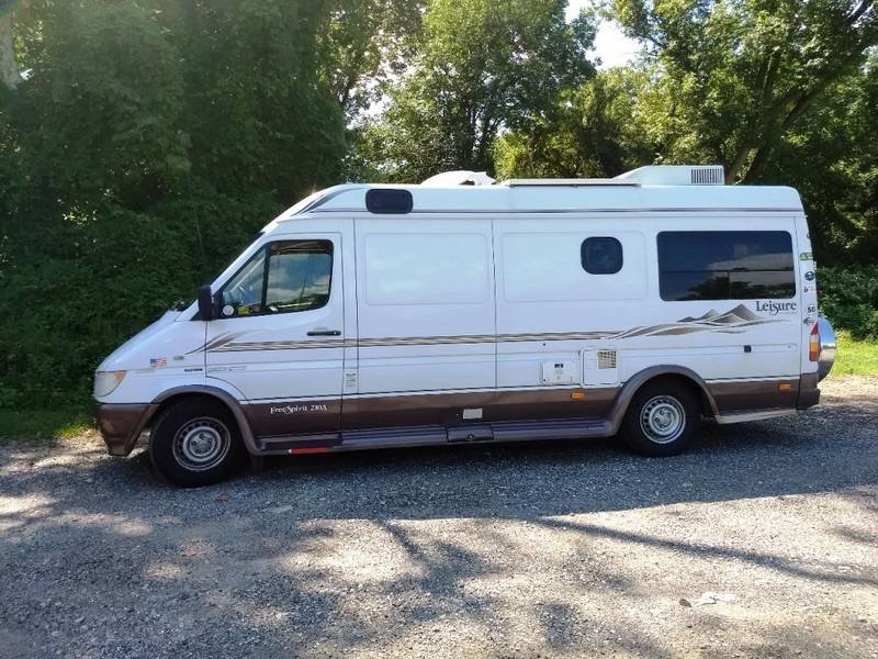 2004 Leisure Travel Vans Free Spirit 210A, Class B RV For Sale By Owner ...