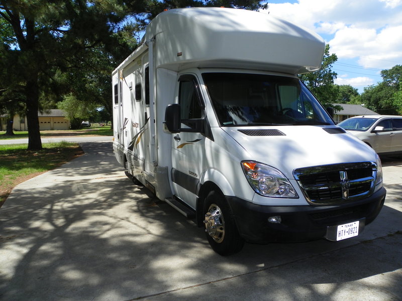 2008 Itasca Navion 24J, Class C RV For Sale By Owner in Sealy, Texas