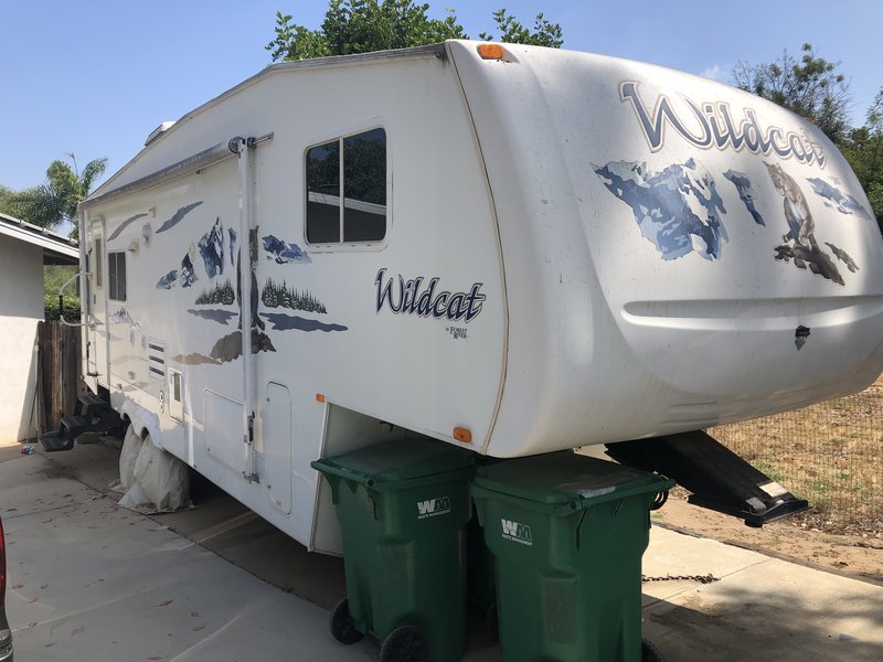 2008 Forest River Wildcat 27RL, 5th Wheels RV For Sale By Owner in El
