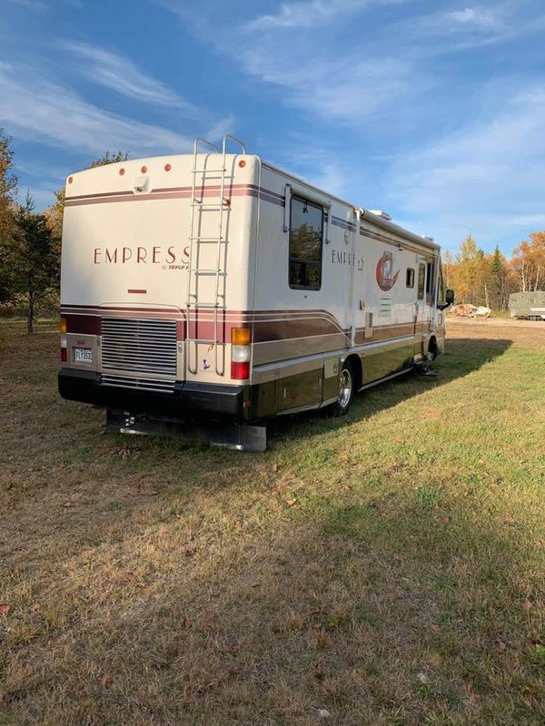 1999 Triple E Empress 3603, Class A Diesel RV For Sale By Owner in