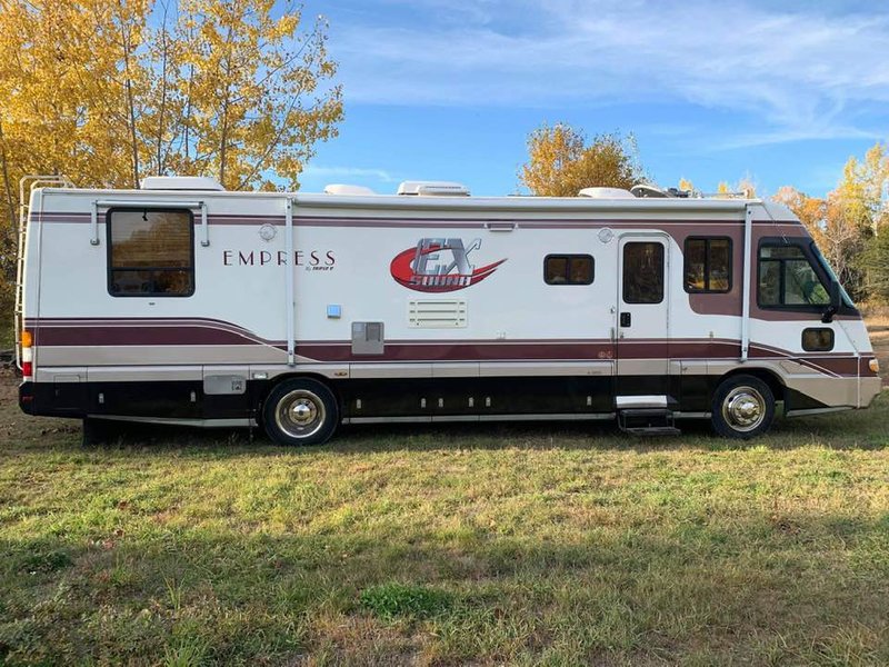 1999 Triple E Empress 3603, Class A Diesel RV For Sale By Owner in