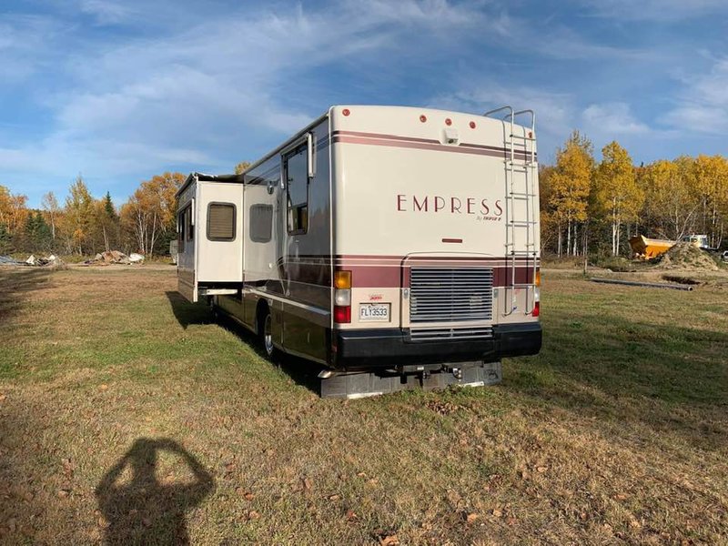 1999 Triple E Empress 3603, Class A Diesel RV For Sale By Owner in