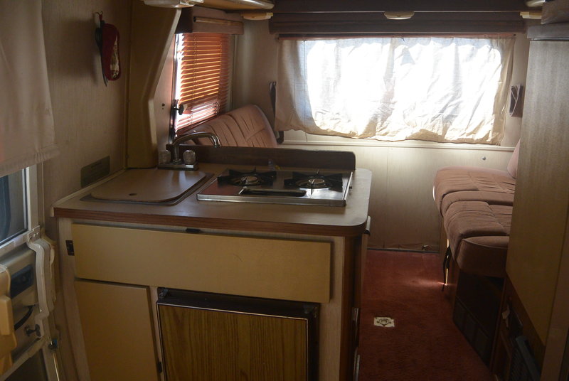 1986 Winnebago le sharo, Class B RV For Sale By Owner in San diego