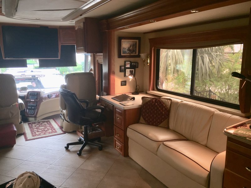 2007 Country Coach Magna 630 Rembrandt, Class A Diesel RV For Sale By